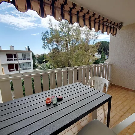 T2 Climatise Dans Avec Piscine, A Pied Apartment La Seyne-sur-Mer